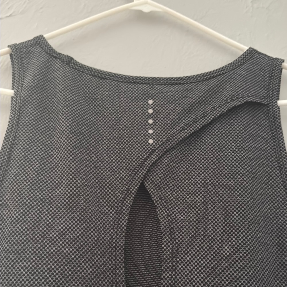 Black Sleeveless Women's Top Atlétic - Picture 6 of 8